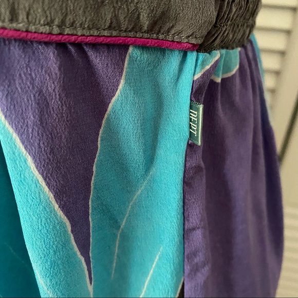 D.E.PT. Silk crossover dress with elastic waist - Picture 6 of 8